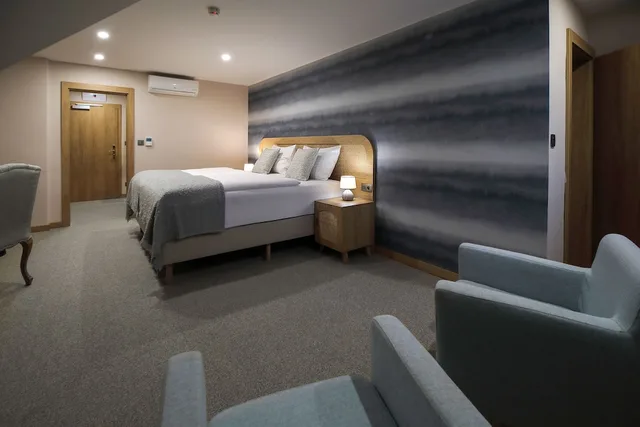 غرفة قياسية بسرير كينج، Zlaty Klucik Hotel 4/5