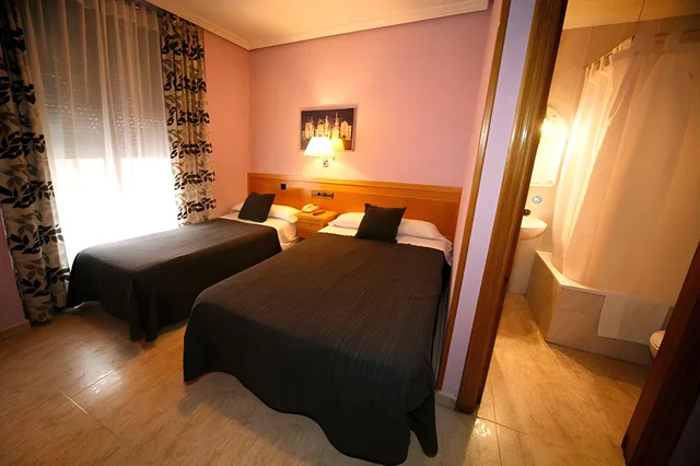 غرفة بسريرين منفصلين، Hostal Cruz Sol 1/1