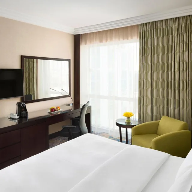 غرفة كلاسيكية، فندق كراون بلازا جدة(Crowne Plaza Jeddah) 1/7