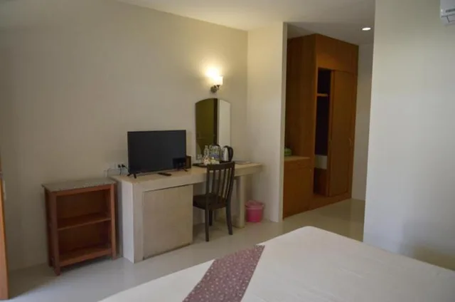 بنغل، Nakara Long Beach Resort 3/5