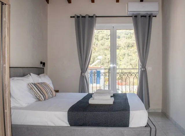 Deluxe, Queen Bed, Garden View, Kitchenette, Act Art Skiathos 1/4