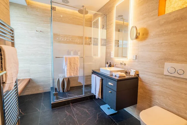 Style, Queen Bed, City View، Schweizerhof 8/9