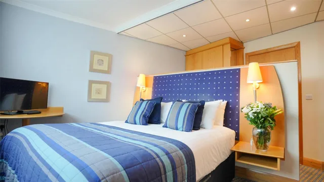 Penthouse Suite، The Bolton Stadium Hotel, a member of Radisson Individuals 3/8