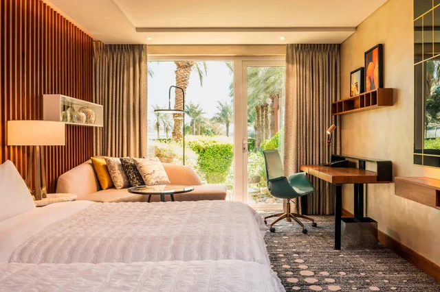 Deluxe, Twin Beds, Garden View, Le Meridien Dubai Hotel and Conference Centre 1/3