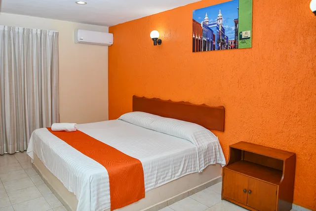 غرفة تنفيذية، Uxulkah Hotel 1/4