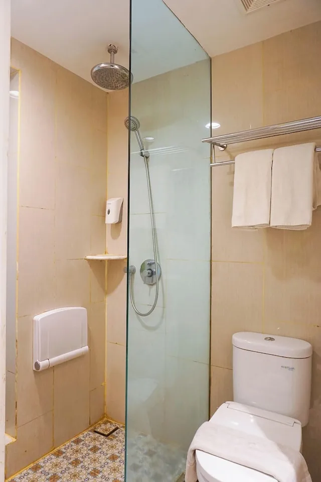 Urban, Deluxe, Queen Bed، 1O1 URBAN Jakarta Glodok - Kota Tua 2/2