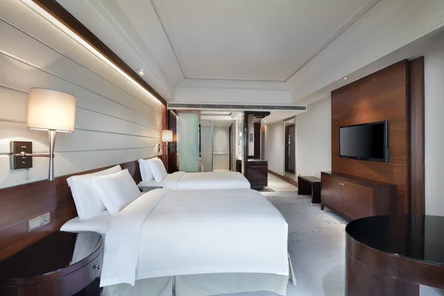غرفة بسريرين منفصلين بإطلالة على النهر، Crowne Plaza Nanchang Riverside 1/5
