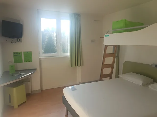 Room, Triple, Double and Bunk Bed, Ibis budget Lorient Hennebont 5/7