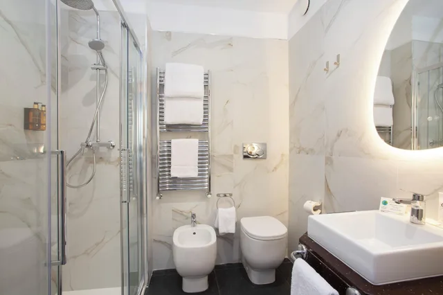 غرفة رباعية بإطلالة على المدينة، Demidoff Hotel 4/4