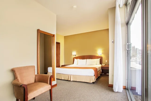 غرفة تنفيذية، Hotel Quito by Sercotel 2/6