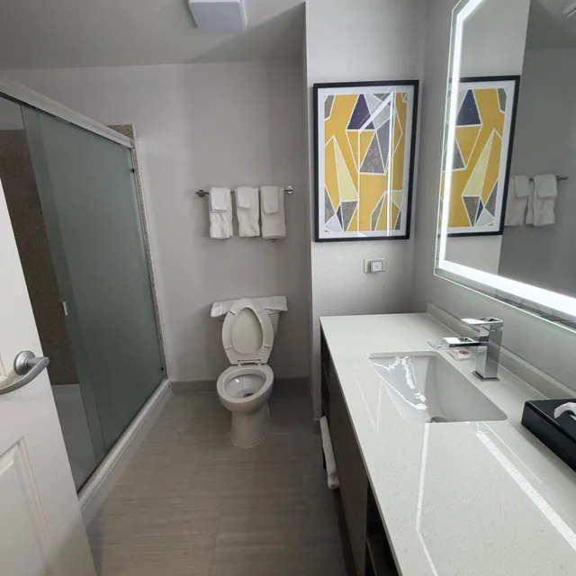 جناح سوبيريور بسرير كينج، Comfort Inn & Suites Concord (Kannapolis) 4/4