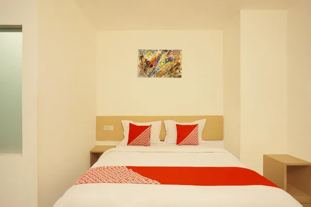 Indonesia, Suite, Double Bed، Collection O Palembang near Palembang Indah Mall formerly Hostel 77 Smart 1/4