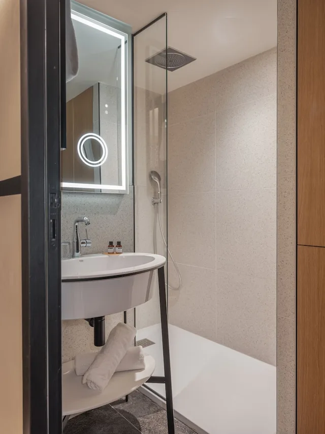 1 Bedroom, Duplex, Apartment, Queen Bed, Sofa, Terrace، Maisons du Monde Hotel & Suites - Marseille Vieux Port 3/3