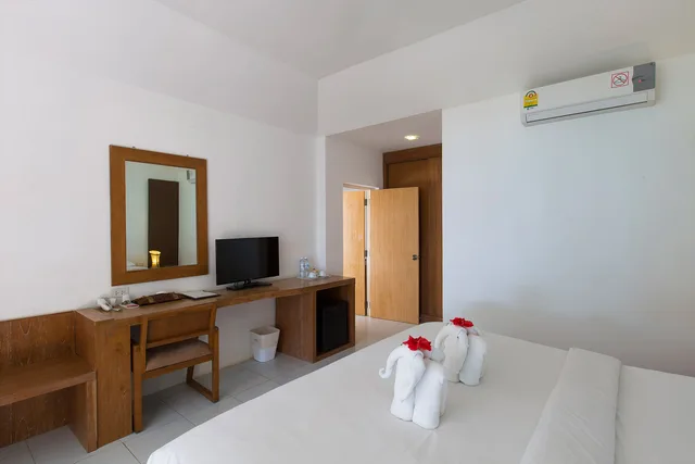 فيلا سوبيريور بسرير كوين، Bay View Resort Koh Phi Phi 9/10