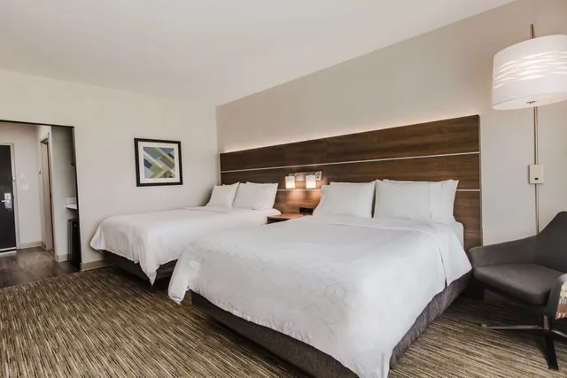 غرفة قياسية بسريرين كوين، Holiday Inn Express and Suites Welland 4/10