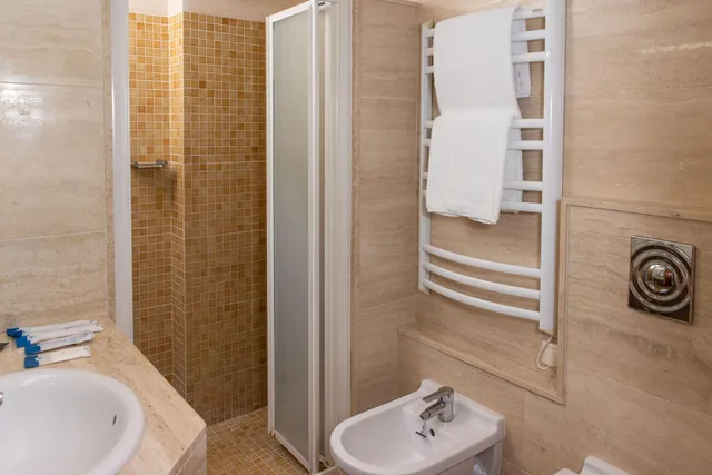غرفة قياسية رباعية، RVHotels Broquetas Spa Termal 2/4