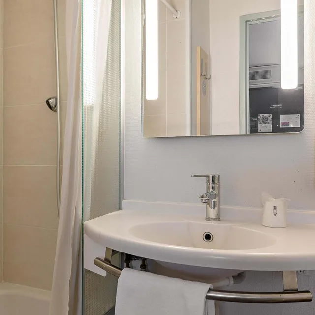 غرفة رباعية، B&B HOTEL Rouen Parc des Expos Zenith 10/10