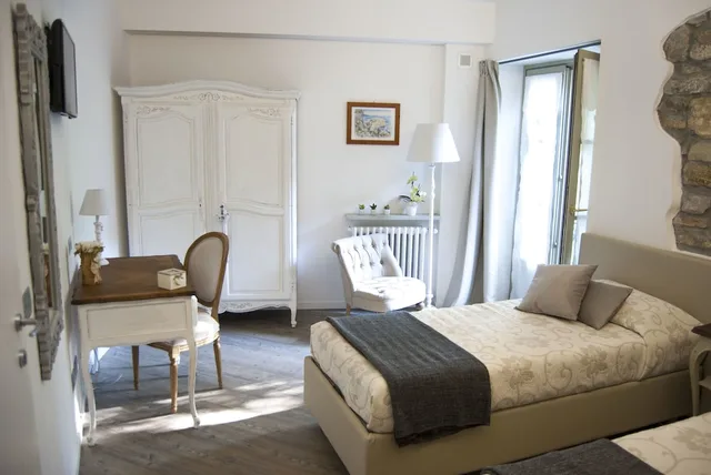 Room, Queen Bed, Private Bathroom, B and B San Lorenzo 2/3
