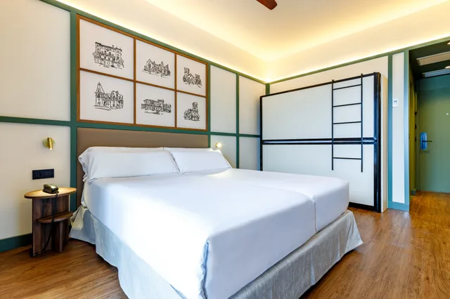غرفة قياسية رباعية، Petit Palace Tamarises 8/10