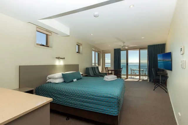 جناح سوبيريور بسرير كينج بشرفة، THE DORSAL BOUTIQUE HOTEL 1/4
