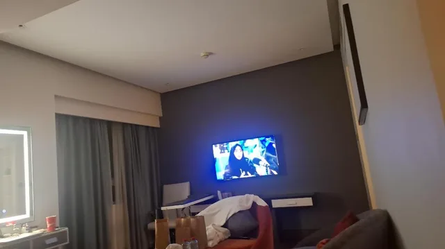 Panorama, Executive, Suite, King Bed, Number One Tower Suites 7/10
