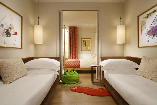 جناح عائلي بسرير كوين مع أريكة، Grand Hotel Minerva 3/6