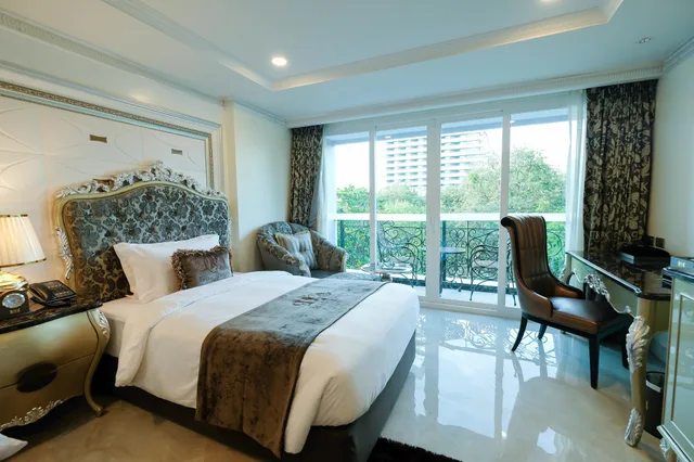 غرفة ديلوكس بسريرين منفصلين بإطلالة على المدينة، LK Emerald Beach 2/3
