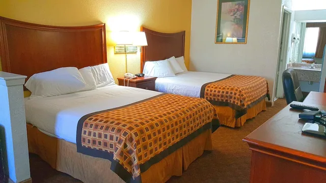جناح بسريرين كوين، Americas Best Value Inn Suites Ft Worth S 1/4