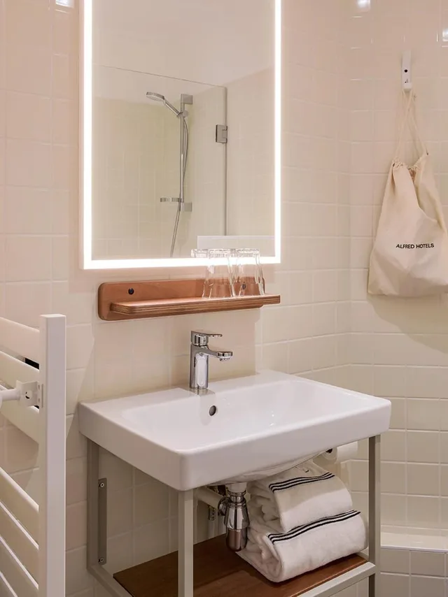 غرفة مزدوجة بشرفة، Alfred Hotels Paris Gare du Nord 6/8