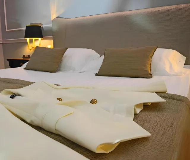 غرفة كلاسيكية بسرير كوين، Grand Hotel Et Des Palmes 3/7