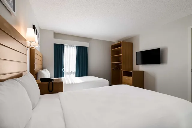 2 Bedrooms, Icon, Suite, King and Queen Bed, Park View, Sonesta ES Suites Orlando International Drive 3/7