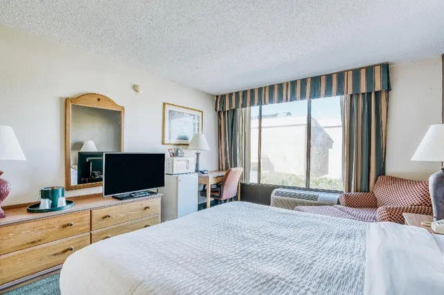غرفة بسرير كينج، Hotel Monroe LA I-20 3/5