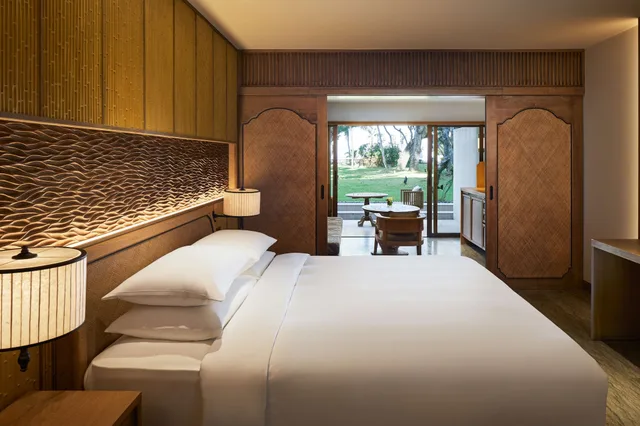 غرفة كلوب بريميوم بسرير كينج، Hyatt Regency Bali 1/4