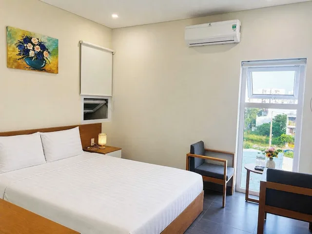 غرفة ديلوكس بسرير كوين بإطلالة على المدينة، Anh Villa Hotel 3/6