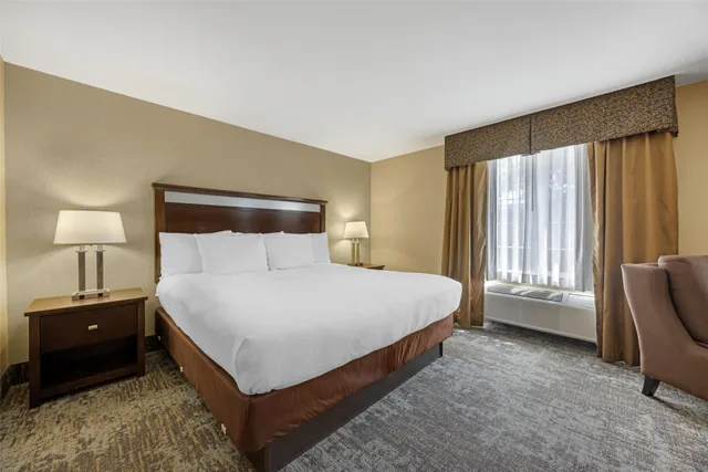 Standard, Best Western Plus Prairie Inn 3/8