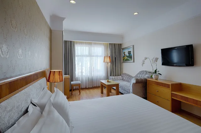 Garden, Sunshine, Twin Beds، Silverland Ben Thanh Hotel 3/10