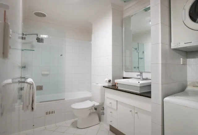 شقة بسريرين منفصلين وسرير كينج وسرير بطابقين بـ3 غرف نوم مع أريكة، Majestic Old Lion Apartments 4/5