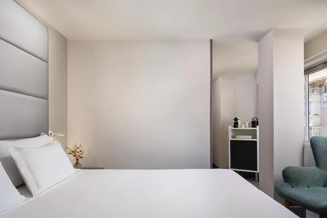 Junior Suite, Twin Beds, with View, NH Madrid Zurbano 1/2