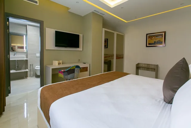 غرفة ديلوكس بسرير كينج، Hotel Madaure 3/5