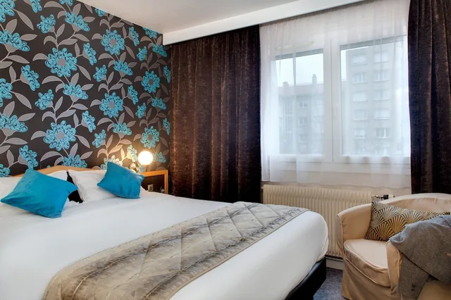Superior, Double Bed, Hotel Du Midi 1/6