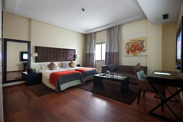 جناح ثلاثي بثلاثة أسرّة، Park Suites Hotel Spa 1/3