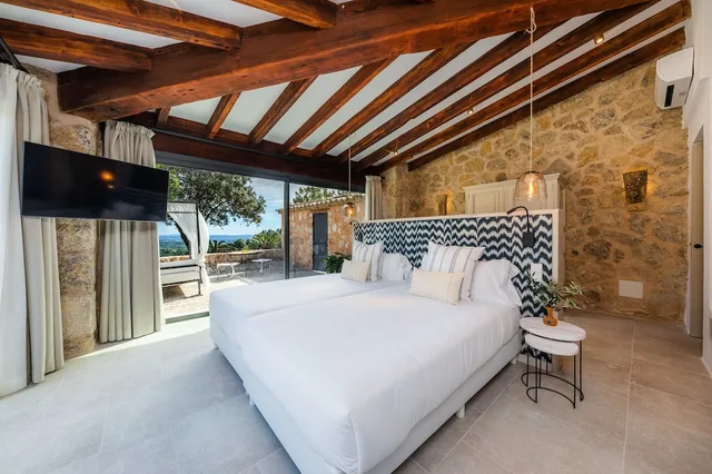 Grand, Suite, Double Bed, Alcove، FINCA HOTEL ALBELLONS PARC NATURAL 2/3