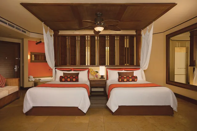 غرفة بريميوم ديلوكس بسريرين مزدوجين بإطلالة على البحر، Dreams Riviera Cancun 2/4
