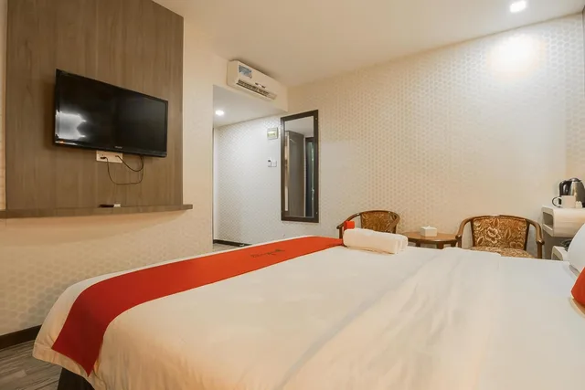 غرفة ديلوكس بسرير مزدوج، Paragon Nagoya Hotel Batam 1/4