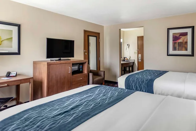 غرفة بسريرين كوين، Comfort Inn Tulsa Midtown 1/4