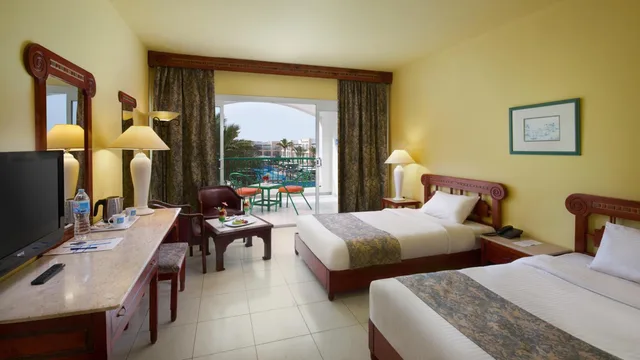 غرفة ثلاثية بإطلالة على المسبح، Bel Air Azur -Adult Only (+18) 1/2