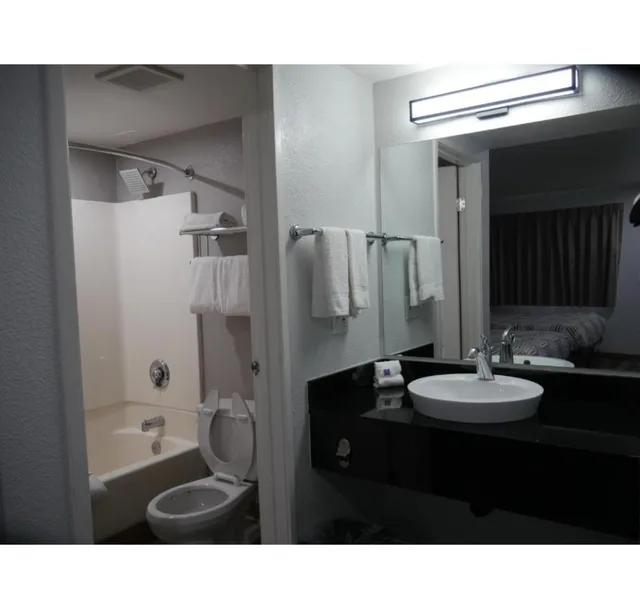 غرفة بسريرين كوين للمدخنين، Motel6 Tacoma, WA - South 7/7