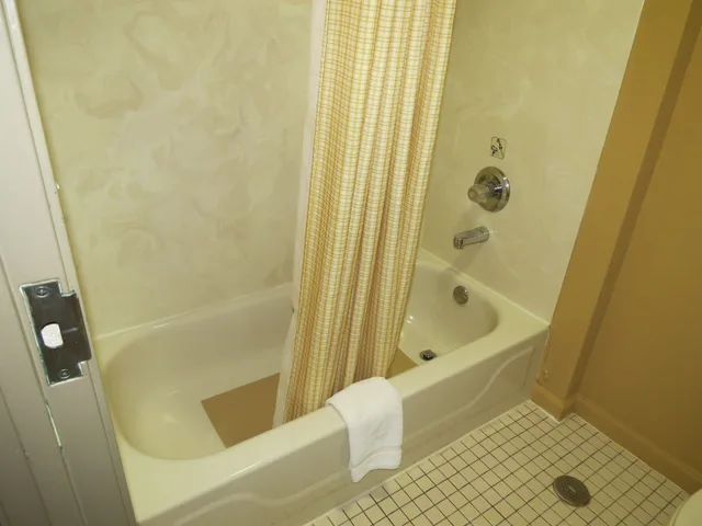 غرفة بسرير كينج، First Western Inn Caseyville 10/10