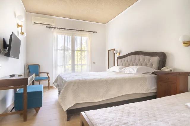 غرفة ديلوكس بسرير كوين بإطلالة على الحديقة مع أريكة، Hotel Agia Markella 2/6
