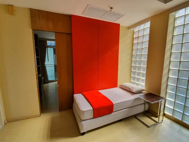 1 Bedroom, King Bed, Silom Convent Garden 5/10